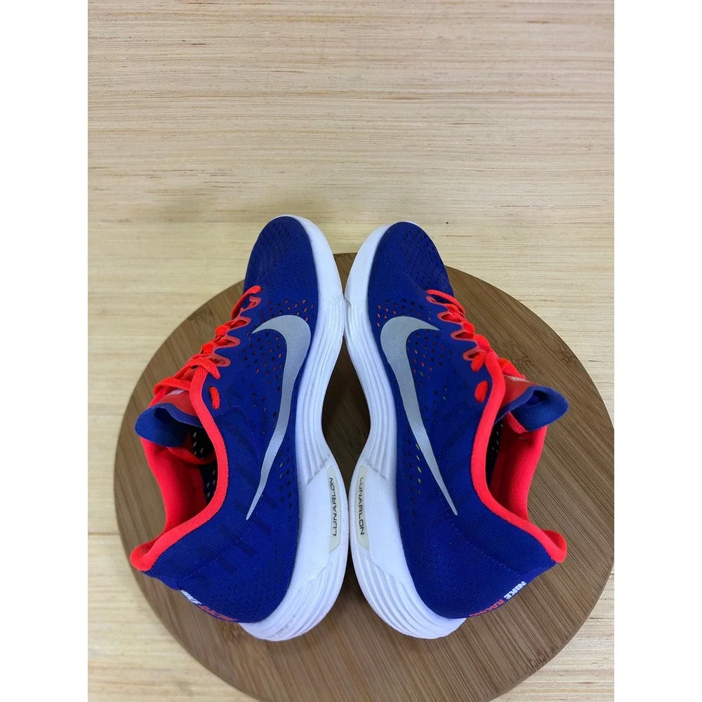 Nike lunaracer running